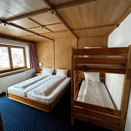 Brenners Dorfstube Apartment Fieberbrunn Exterior photo