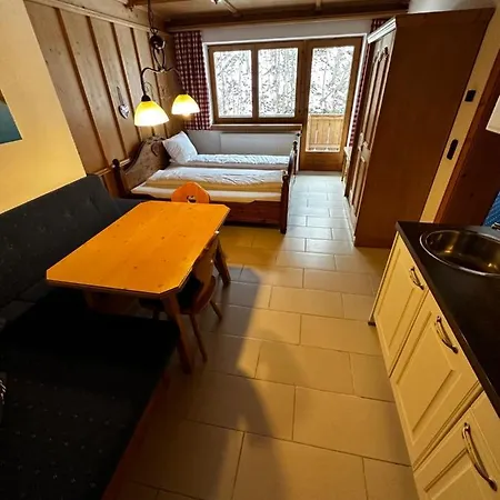 Brenners Dorfstube Apartment Fieberbrunn Exterior photo